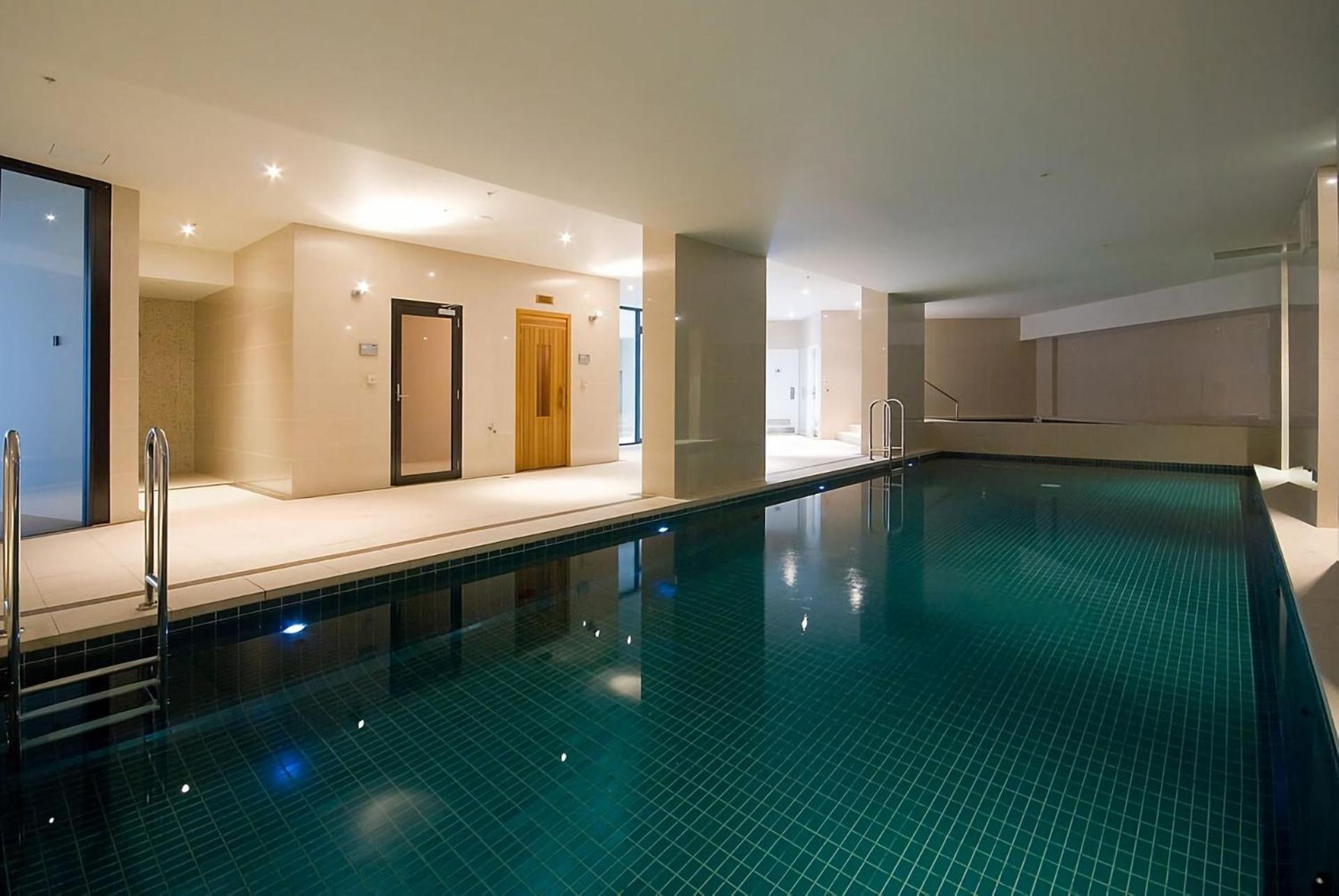 Spectacular Coastal Getaway W Theater Gym Sauna * Gold Coast