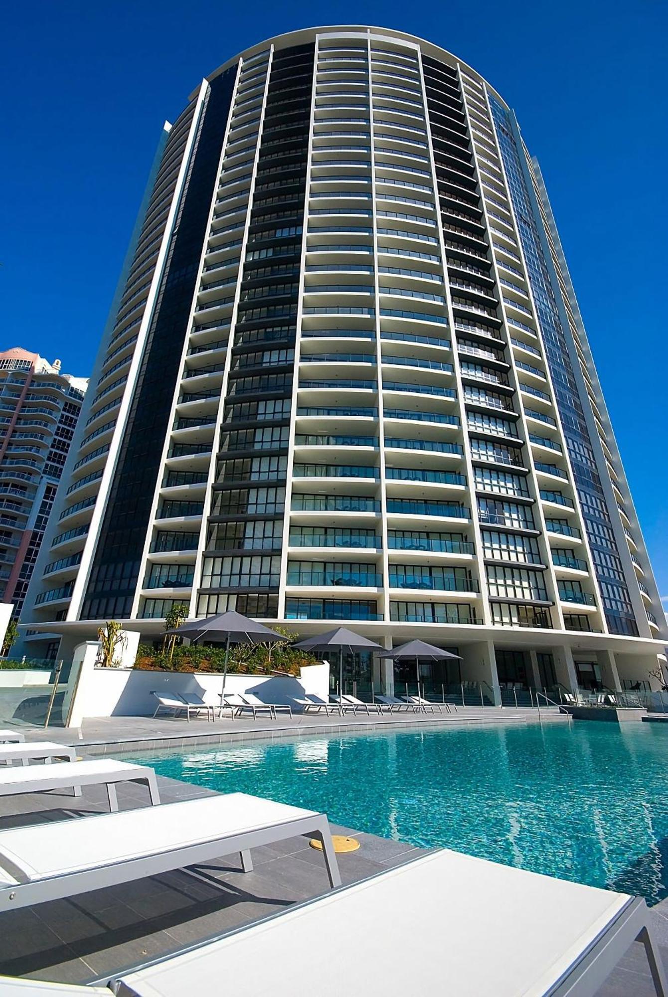 Apartment Spectacular Coastal Getaway W Theater Gym Sauna *