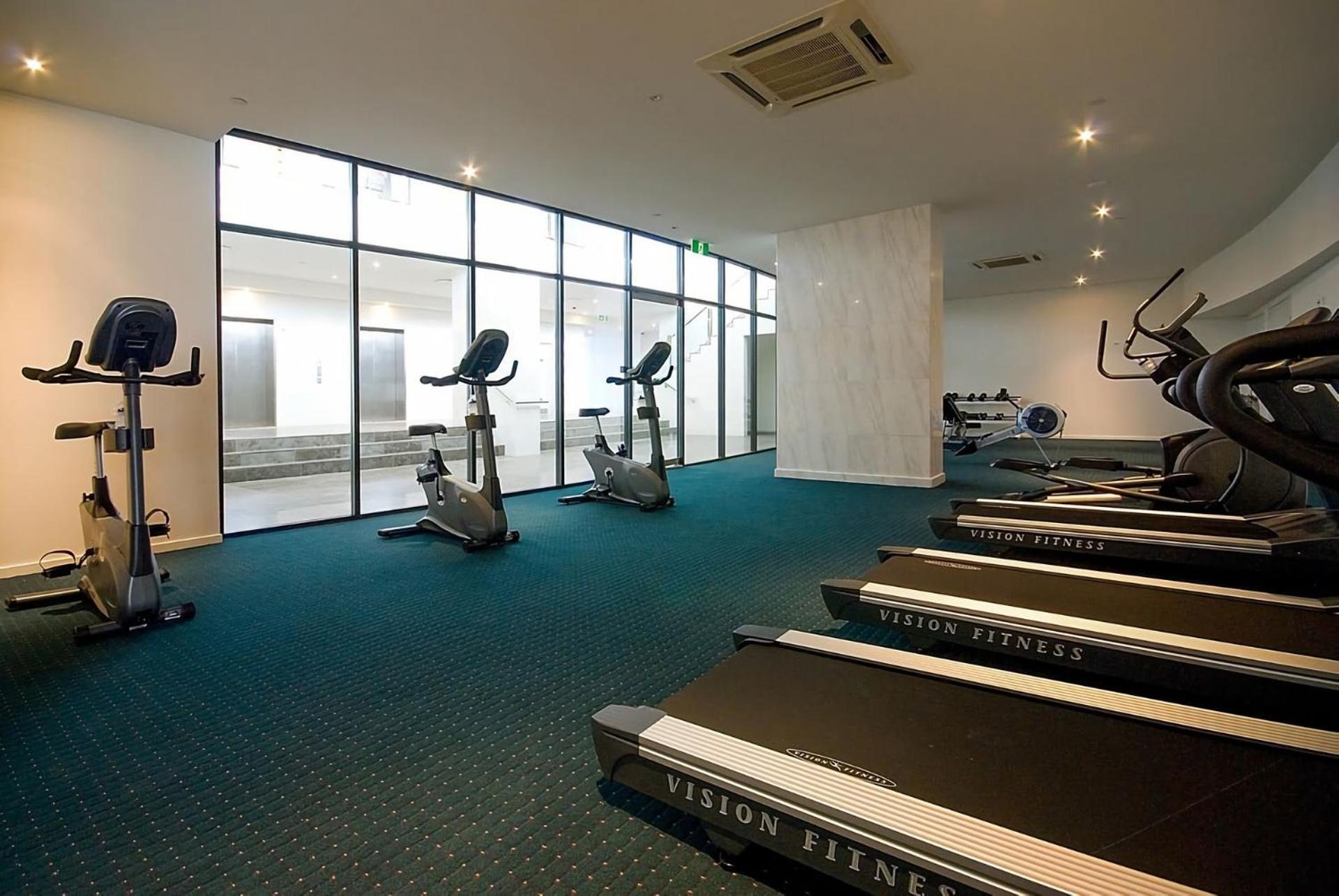 Spectacular Coastal Getaway W Theater Gym Sauna Gold Coast