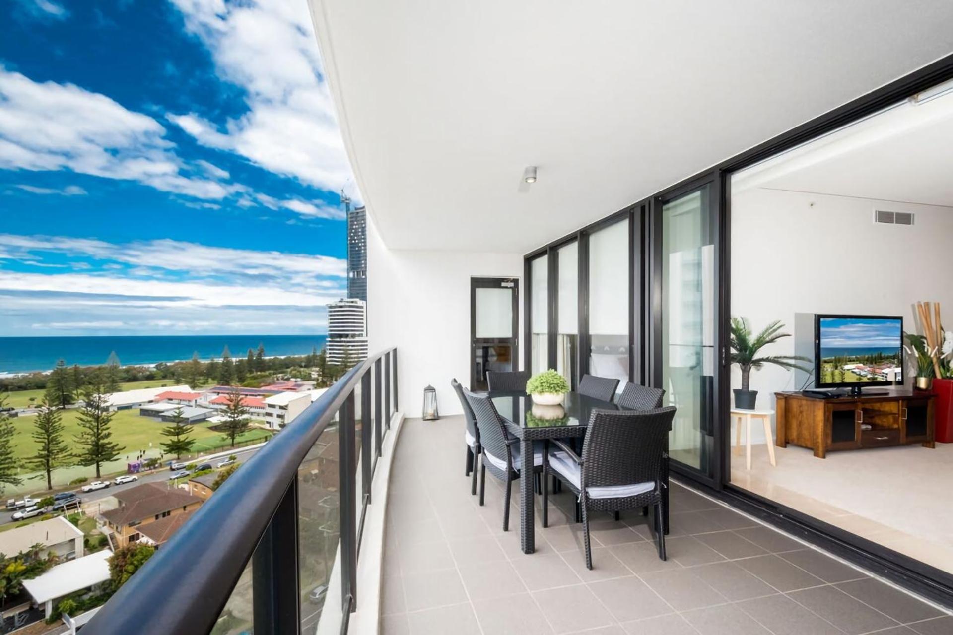Apartment Spectacular Coastal Getaway W Theater Gym Sauna Gold Coast