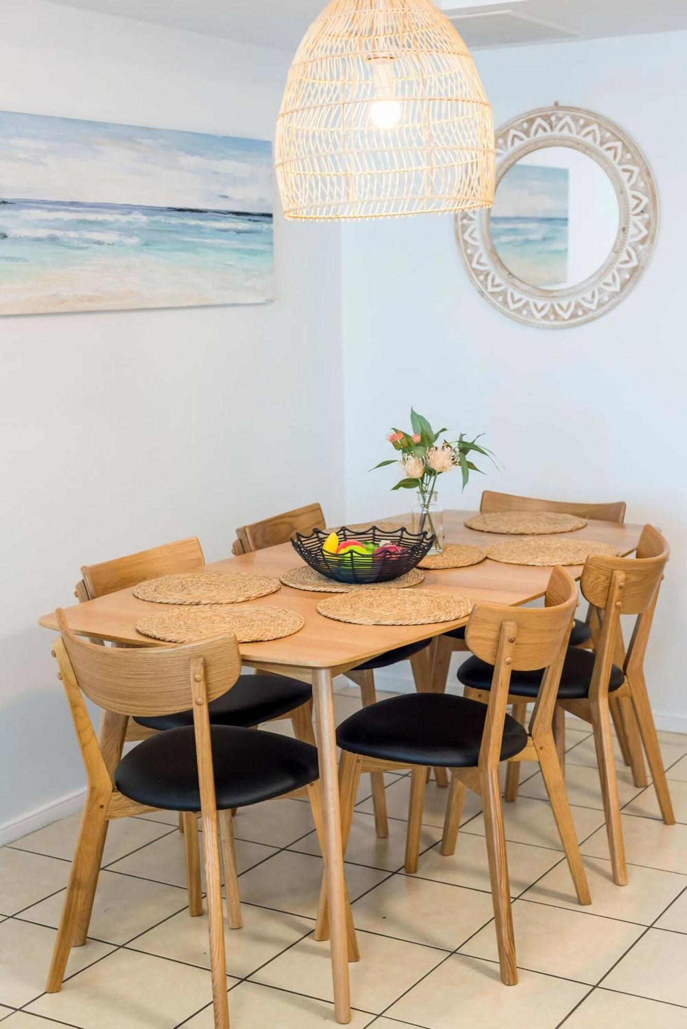 Apartment Coastal Surfers Escape Gold Coast
