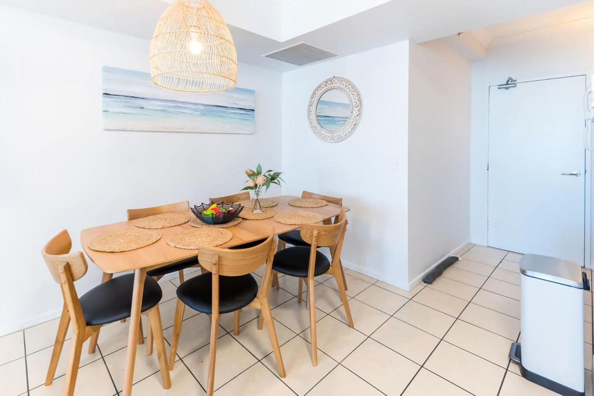 Apartment Coastal Surfers Escape Gold Coast