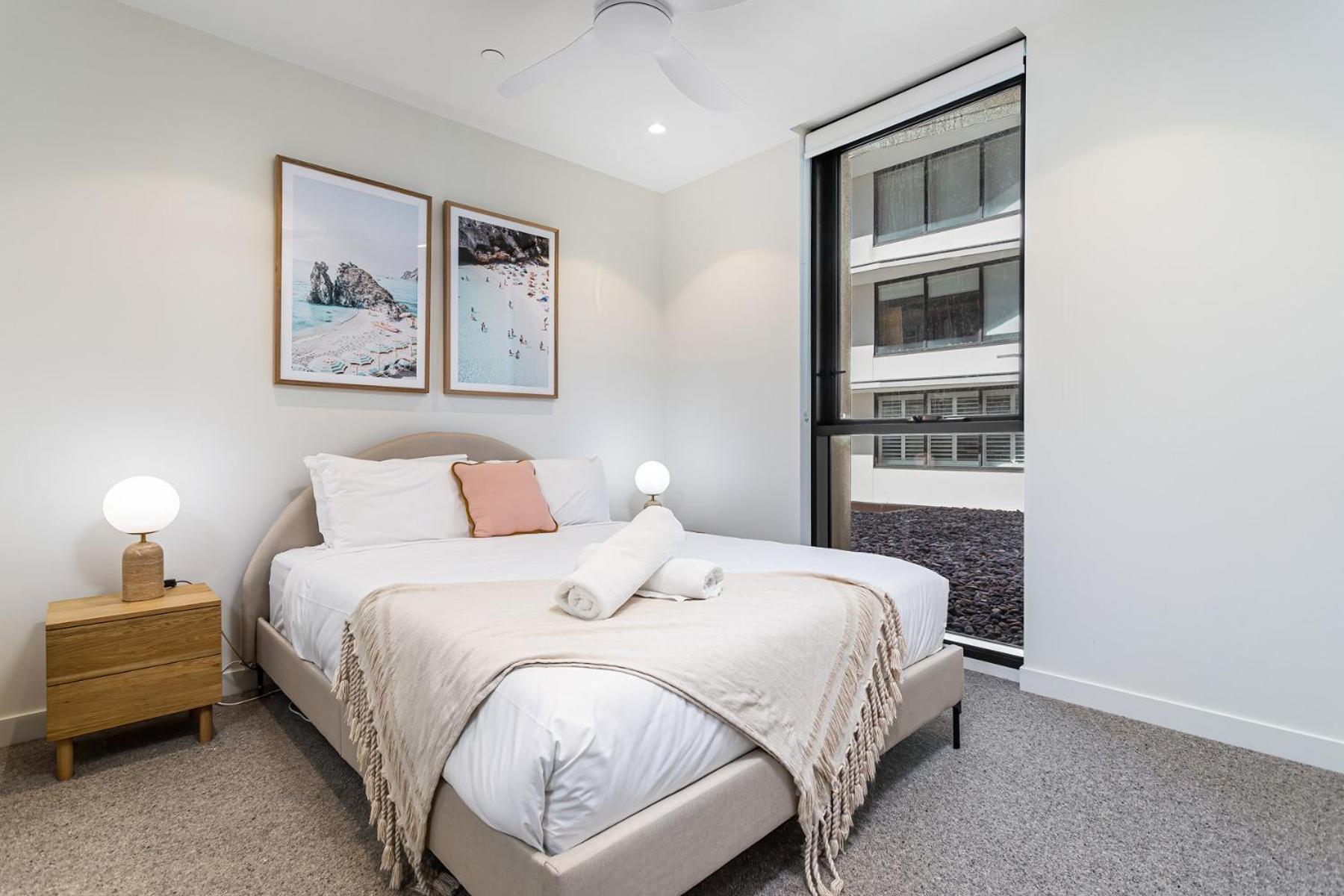 Deluxe Palm Getaway Apartment Gold Coast