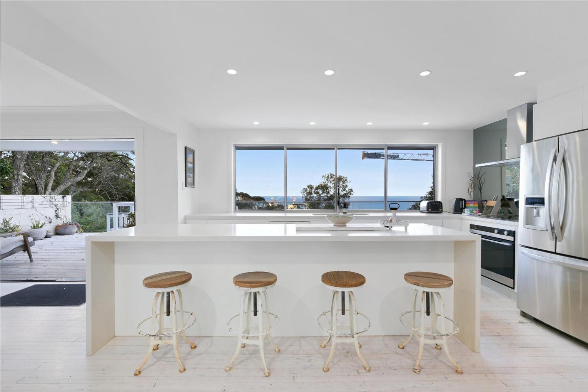 Stunning Beachfront 3-bed Haven By Natural Reserve *