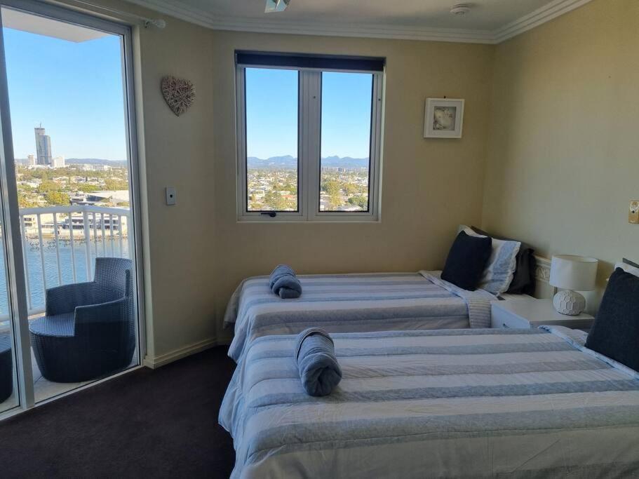 Holiday home Surfers Paradise Penthouse & Rooftop Plunge Pool Gold Coast