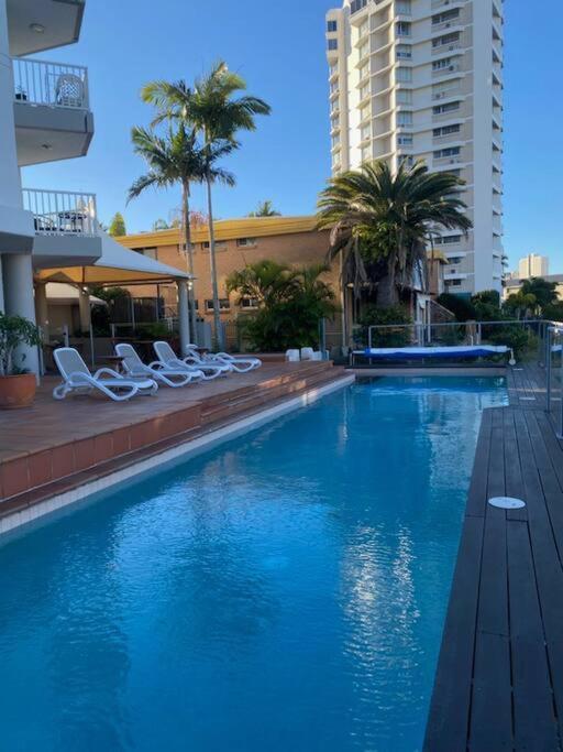 Surfers Paradise Penthouse & Rooftop Plunge Pool Holiday home