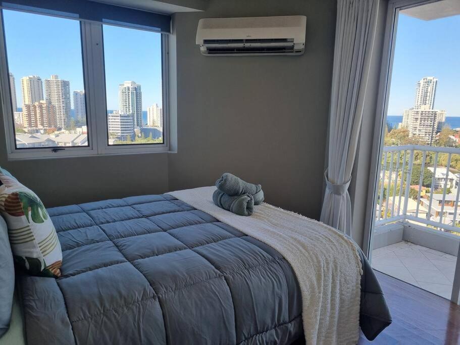 Surfers Paradise Penthouse & Rooftop Plunge Pool Holiday home *