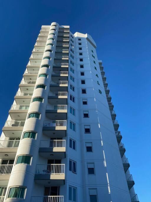 Holiday home Surfers Paradise Penthouse & Rooftop Plunge Pool Gold Coast