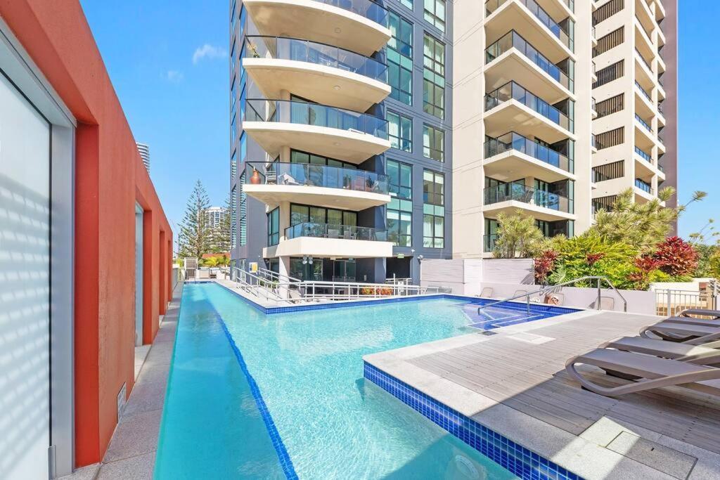 Park Views & Luxe Amenities In Broadbeach Gold Coast