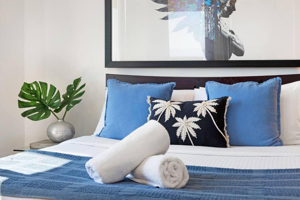 Park Views & Luxe Amenities In Broadbeach