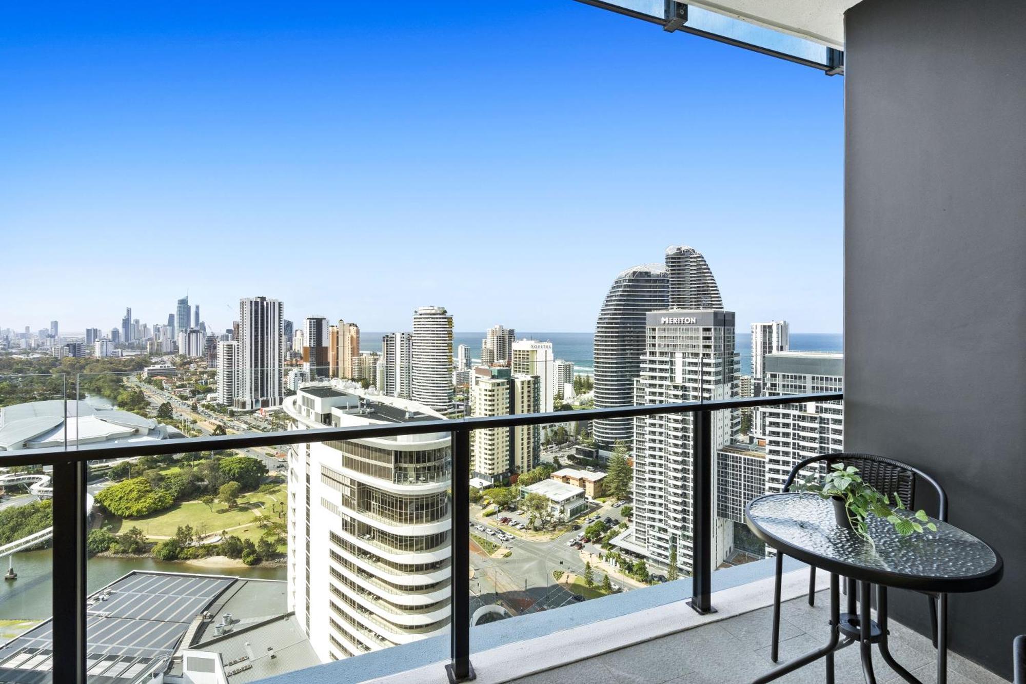 2 Bedroom 1 Bathroom Private At Casino - Paid Parking Only Apartamento Gold Coast
