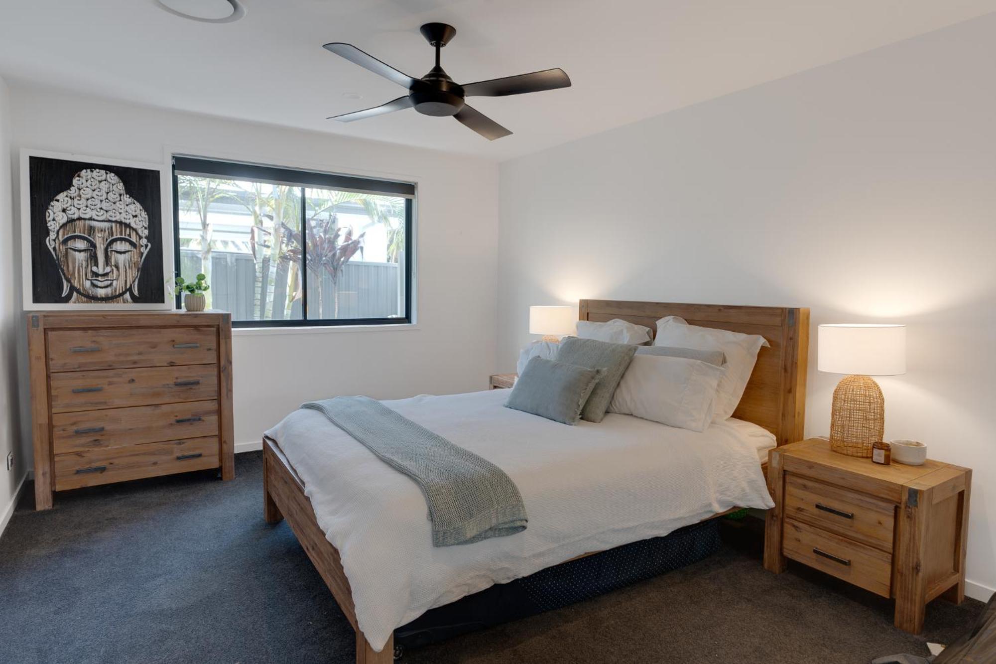Luxury 4-br Retreat Apartment