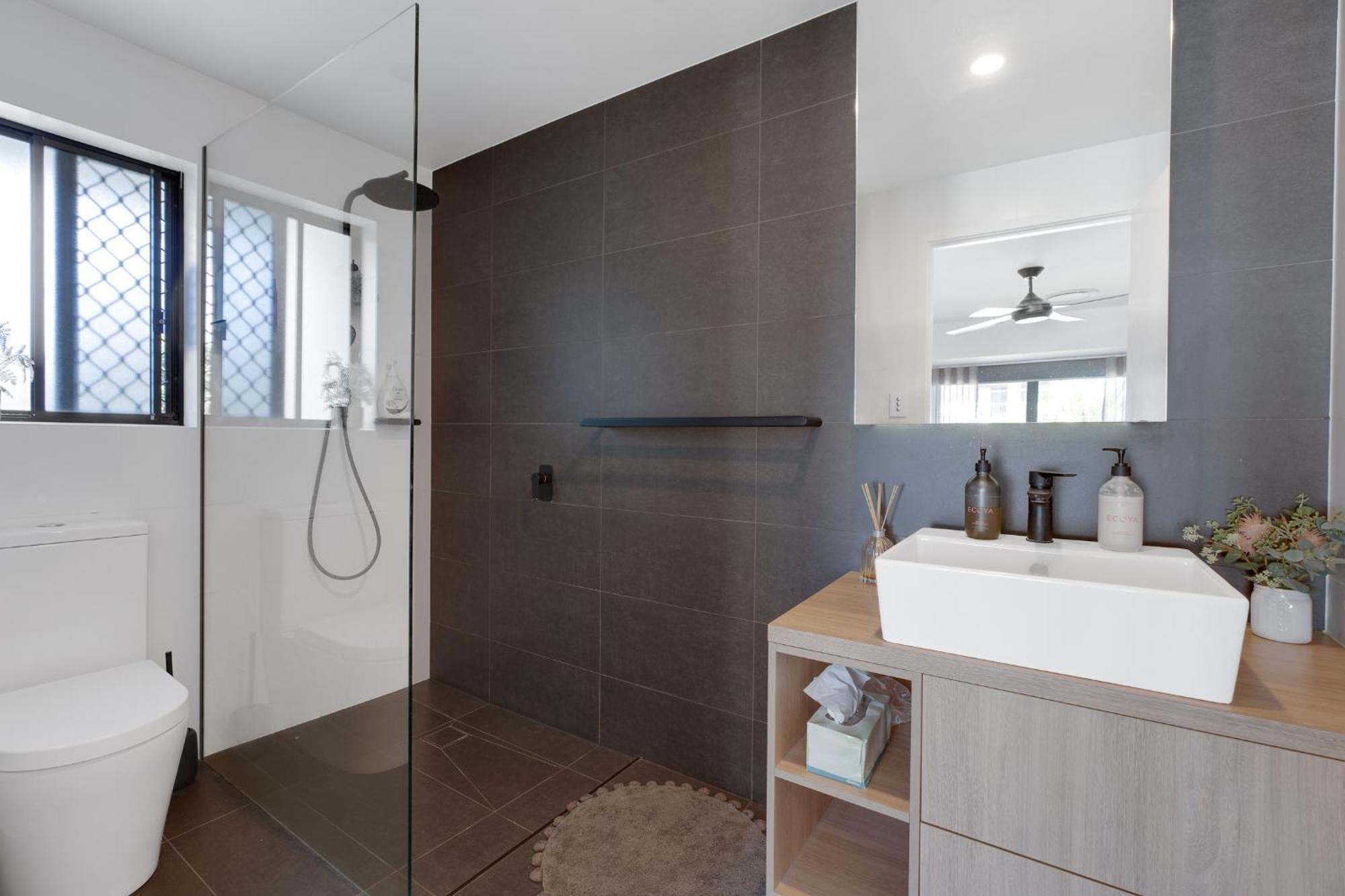 Apartment Luxury 4-br Retreat Gold Coast