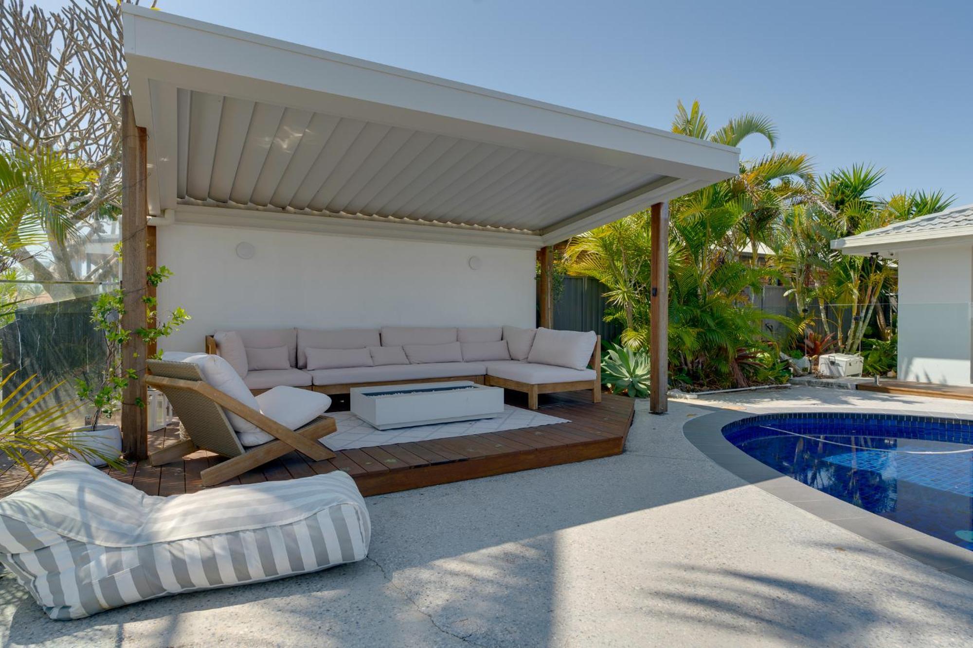 Luxury 4-br Retreat *