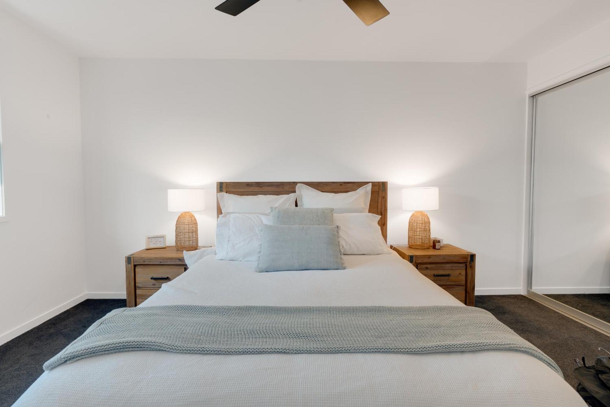 Apartment Luxury 4-br Retreat