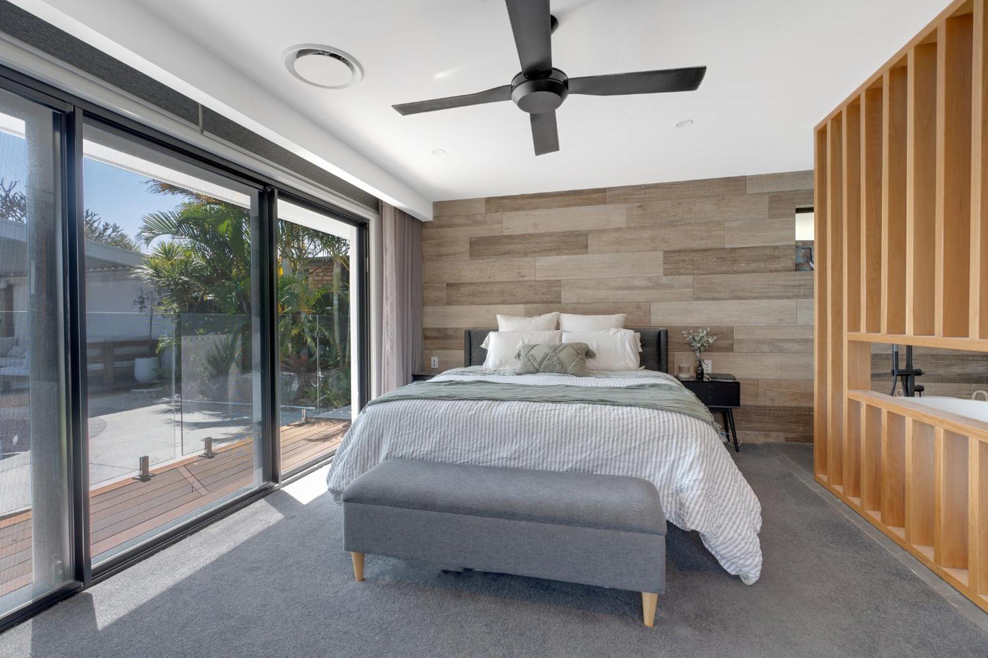 Luxury 4-br Retreat Gold Coast