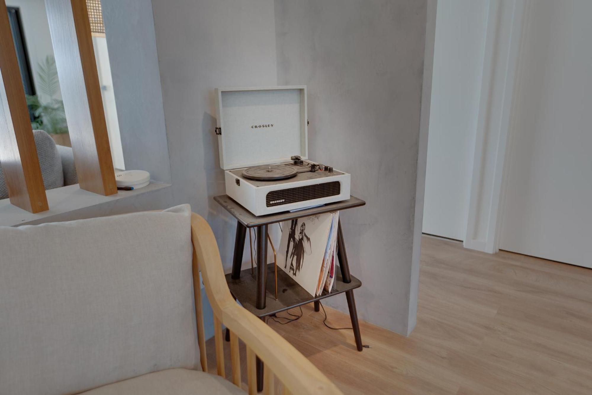 Apartment Luxury 4-br Retreat