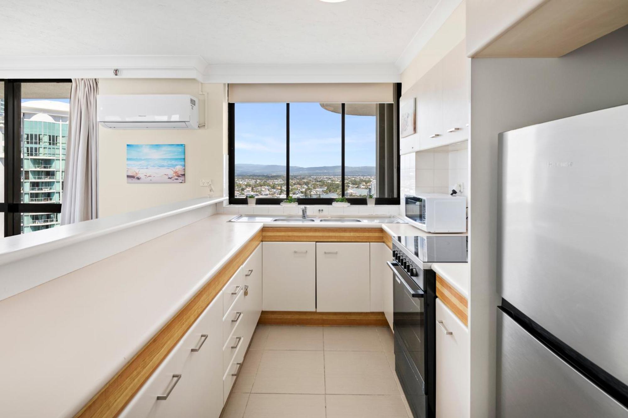 Surfers Paradise Absolute Beachfront With Views, High Level 1br - Ideal For Couples Or 2 Ppl Travelling Together Apartamento