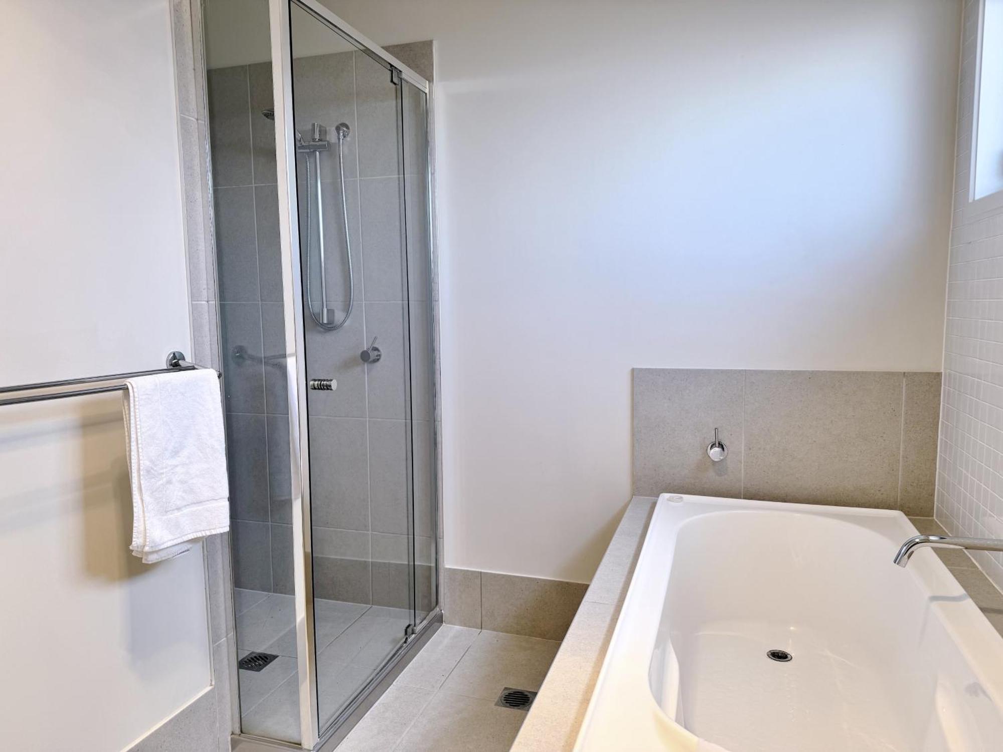 Villa Theme Park Retreat Coomera 5 Beds