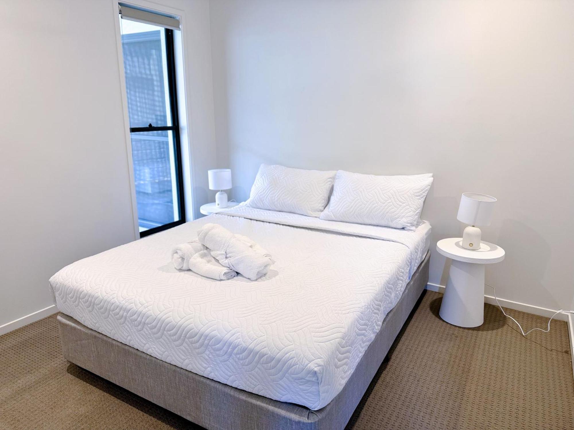 Theme Park Retreat Coomera 5 Beds Villa Gold Coast