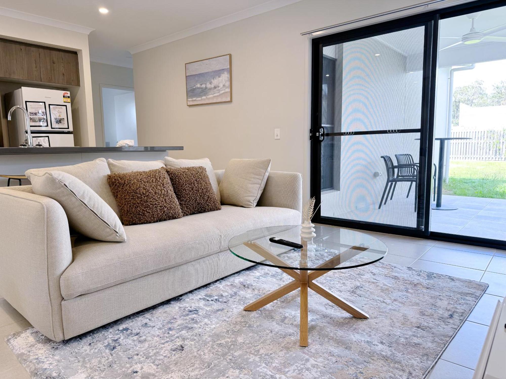 Theme Park Retreat Coomera 5 Beds