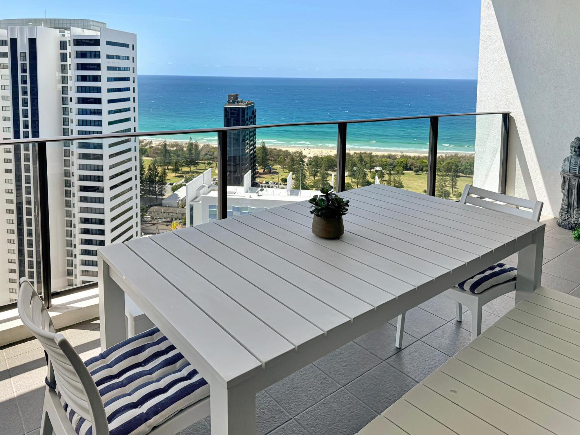 Ocean View Luxury 2 Level Penthouse 3br 30th Floor Apartment Gold Coast
