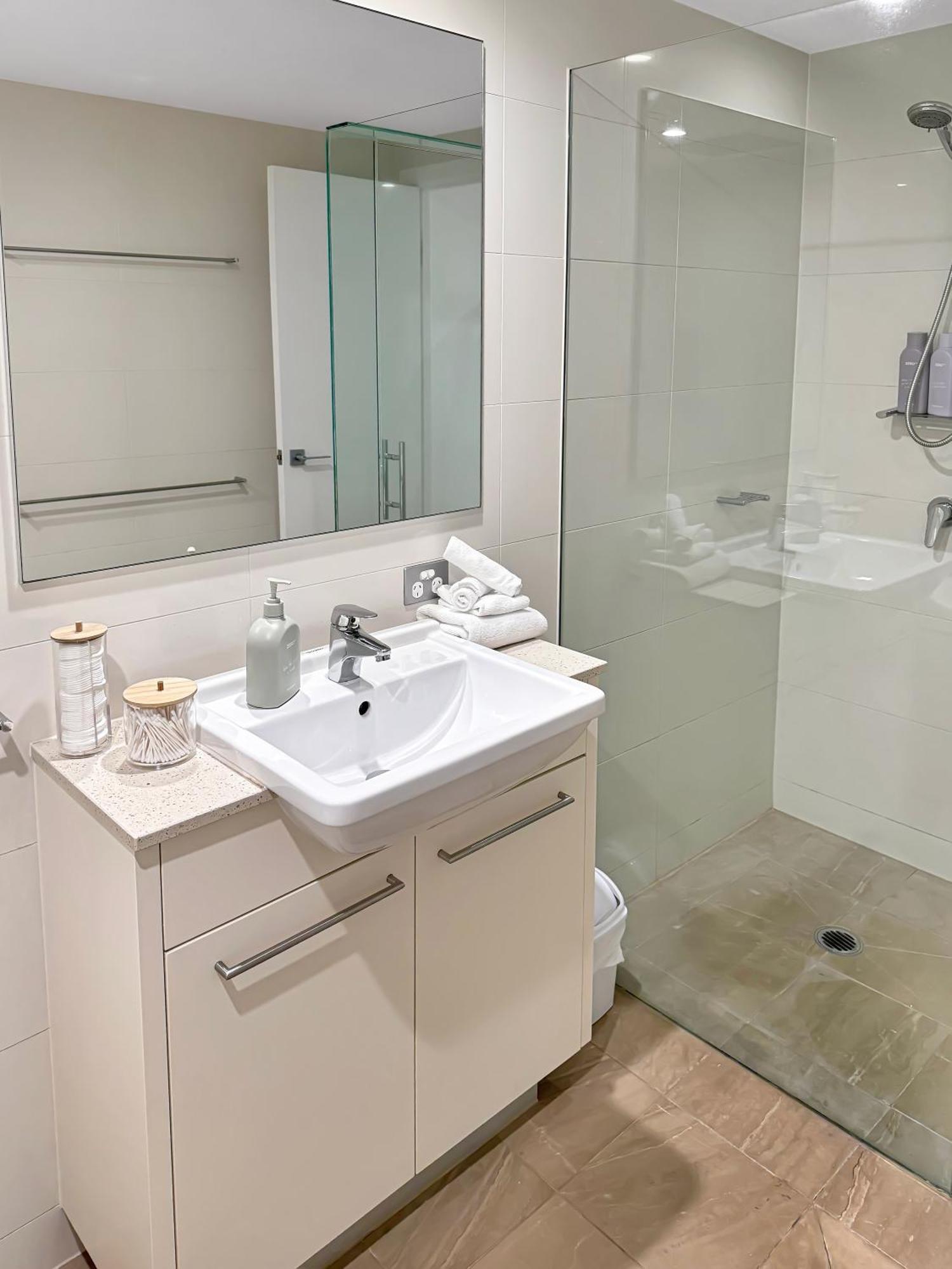 Ocean View Luxury 2 Level Penthouse 3br 30th Floor Apartment Gold Coast