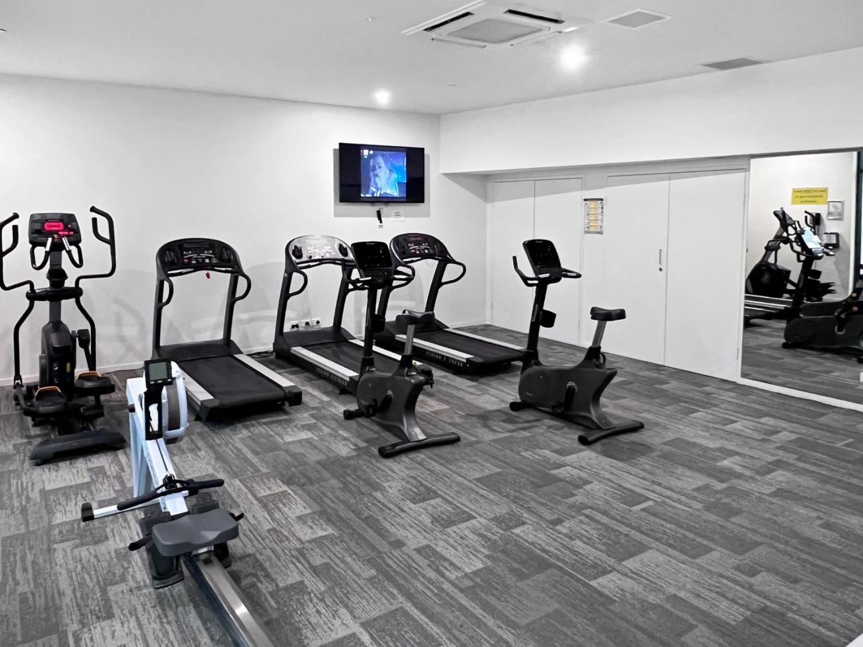 Ocean View Luxury 2 Level Penthouse 3br 30th Floor *