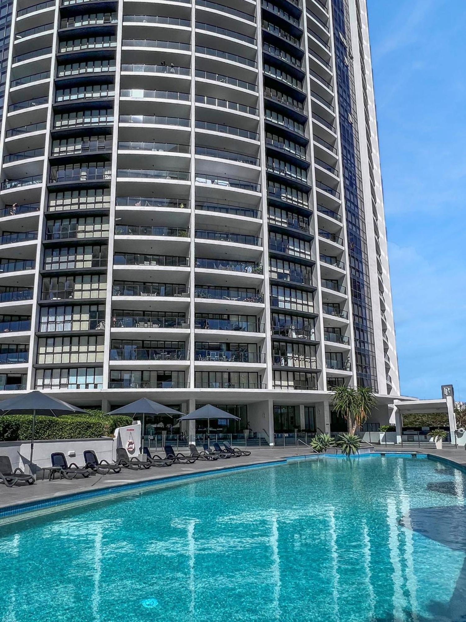 Ocean View Luxury 2 Level Penthouse 3br 30th Floor *