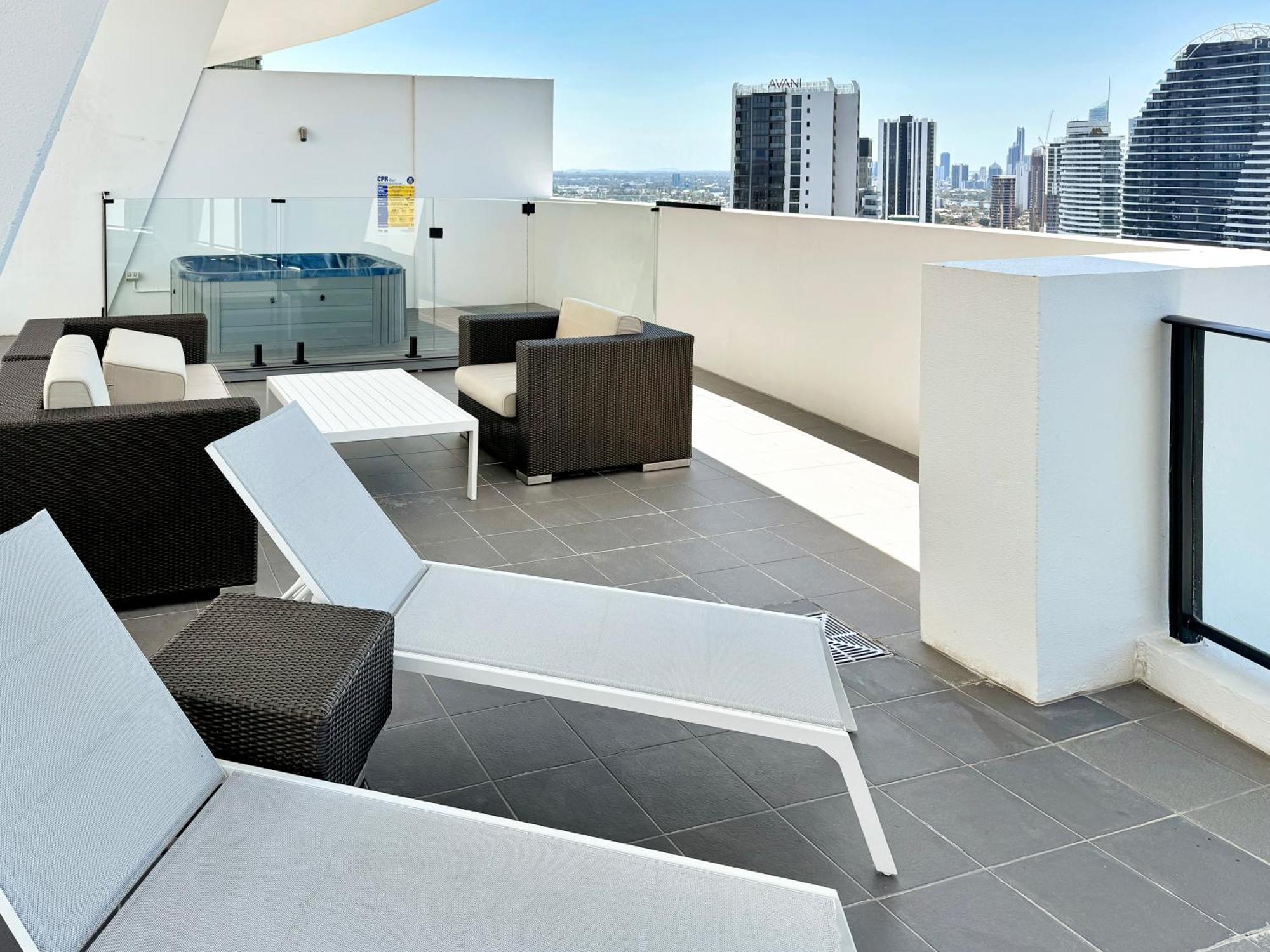 Apartment Ocean View Luxury 2 Level Penthouse 3br 30th Floor