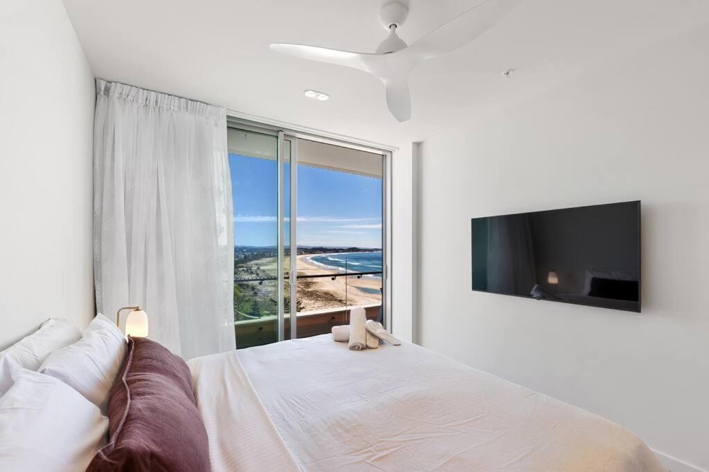 Luxurious 2br 2ba Oceanfront Kirra