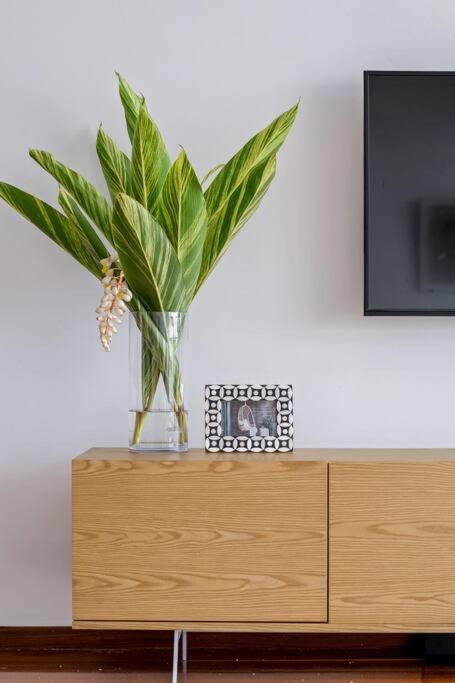 Burleigh Beachfront Beauty 2 Bed Parking Wifi Gold Coast