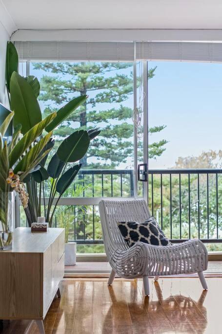 Burleigh Beachfront Beauty 2 Bed Parking Wifi