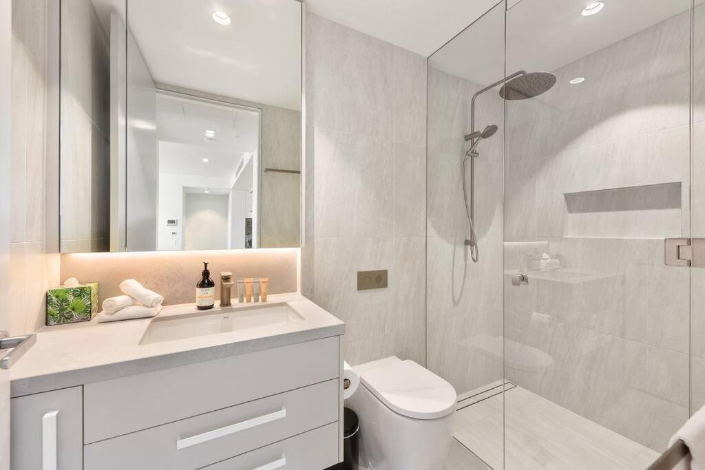 Luxurious 2br 2ba Oceanfront Kirra