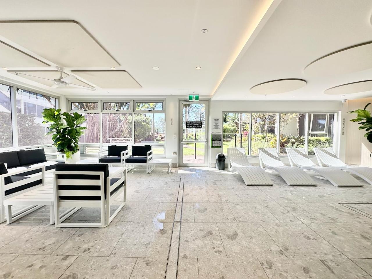 Haven, 28th Floor Ocean Views