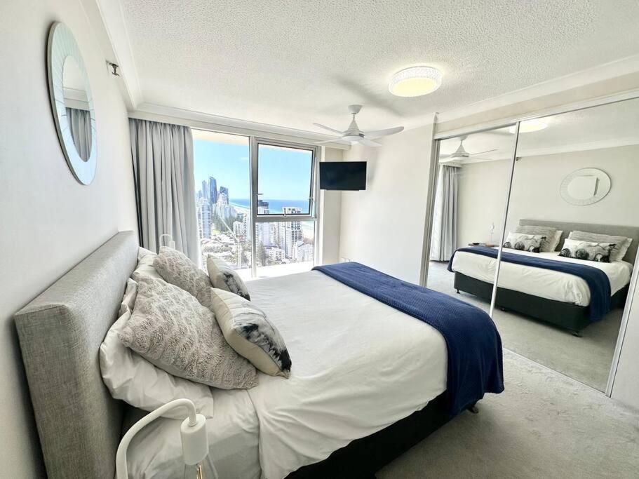 Haven, 28th Floor Ocean Views