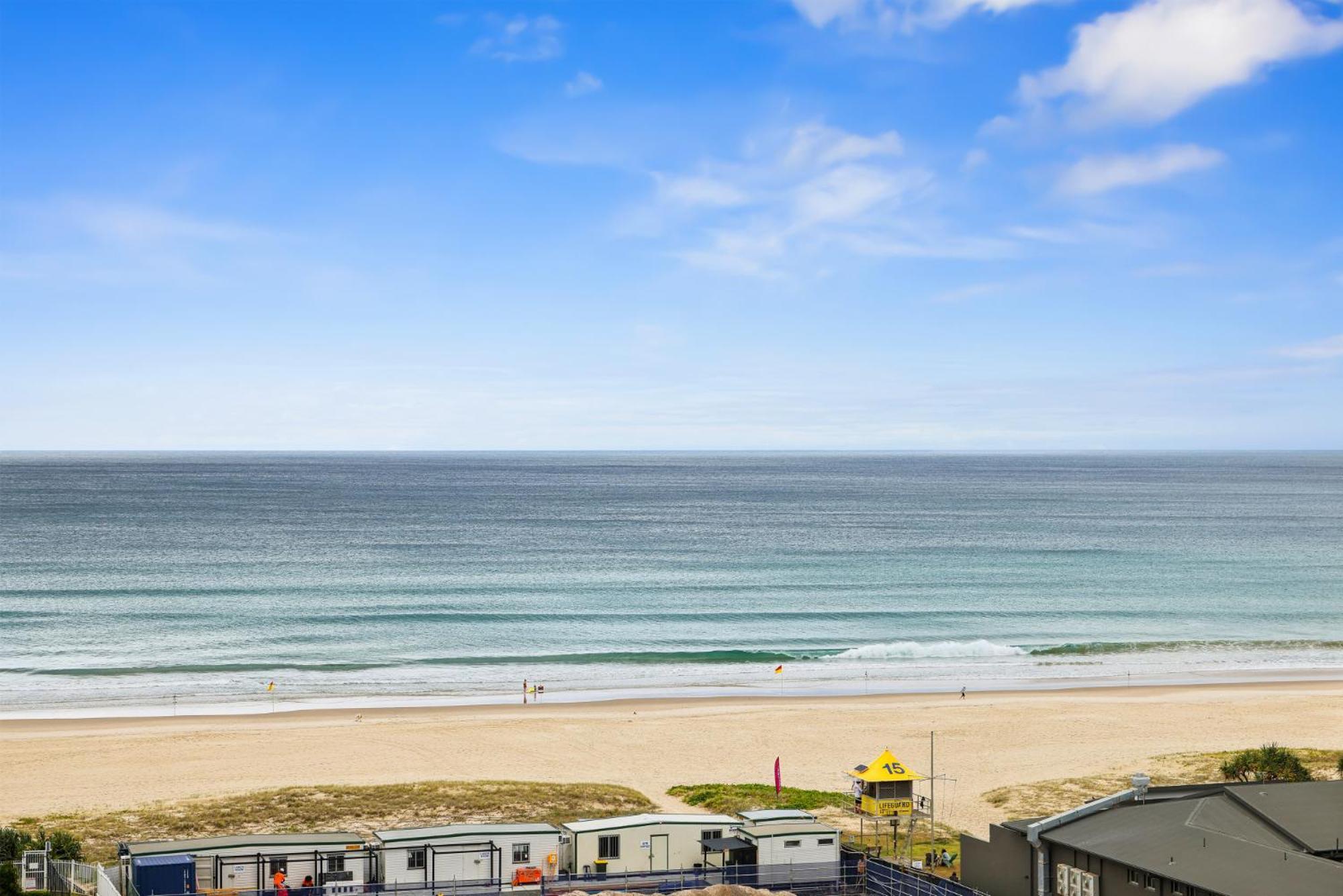 Apartment Glorious Ocean Views 2-bed Pool & Amenities