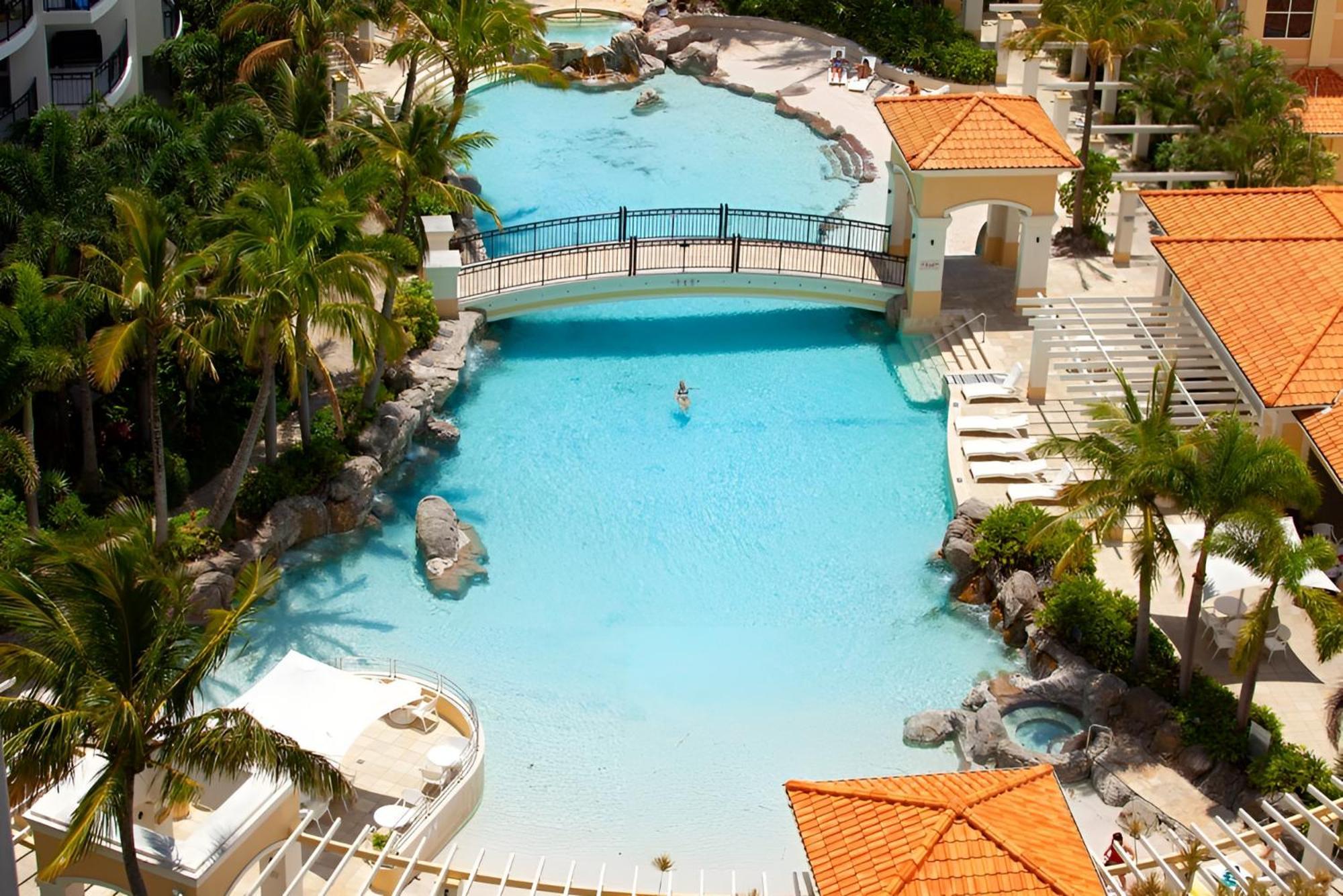 Self Contained At Chevron Renaissance - Privately Managed - Wow *