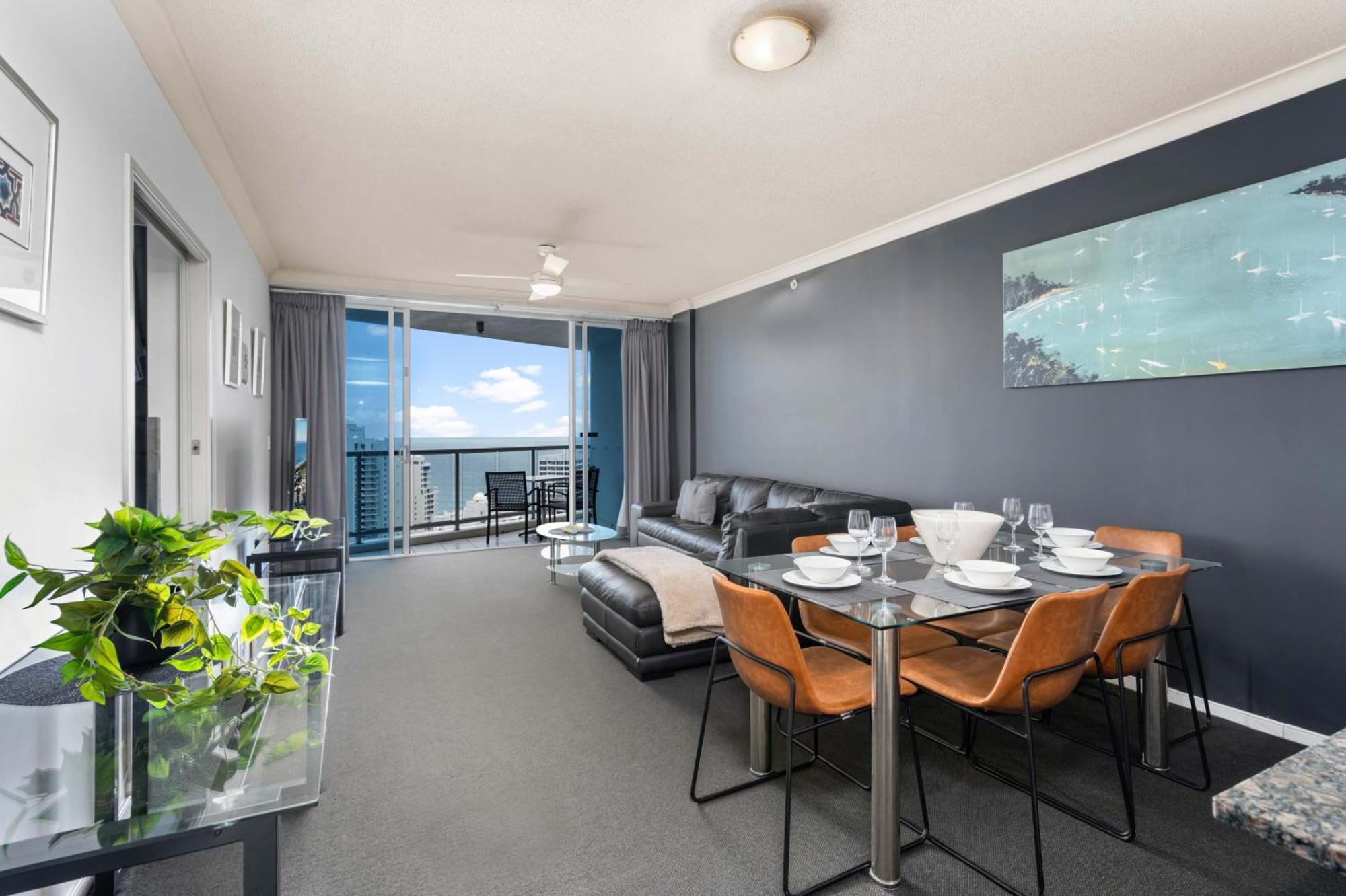Self Contained At Chevron Renaissance - Privately Managed - Wow * Gold Coast