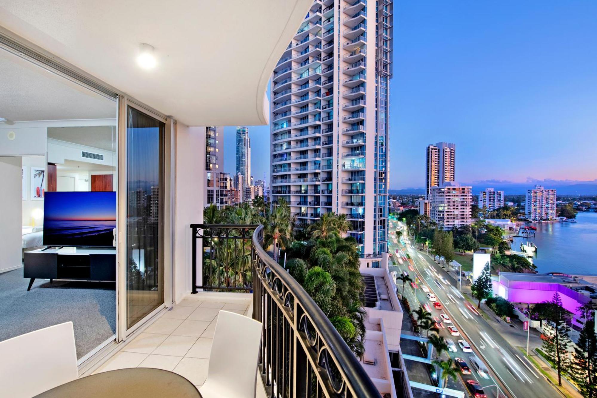 Self Contained At Chevron Renaissance - Privately Managed - Wow Apartment Gold Coast