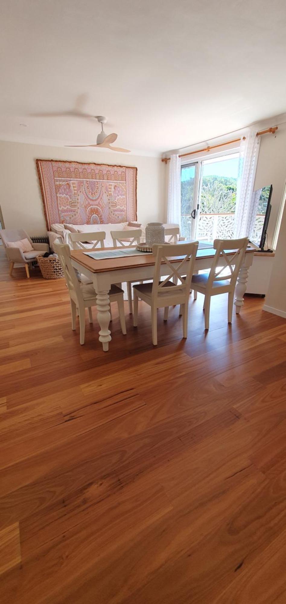 Family Retreat, 1 And Half Kms, Shops, Full Apartment *