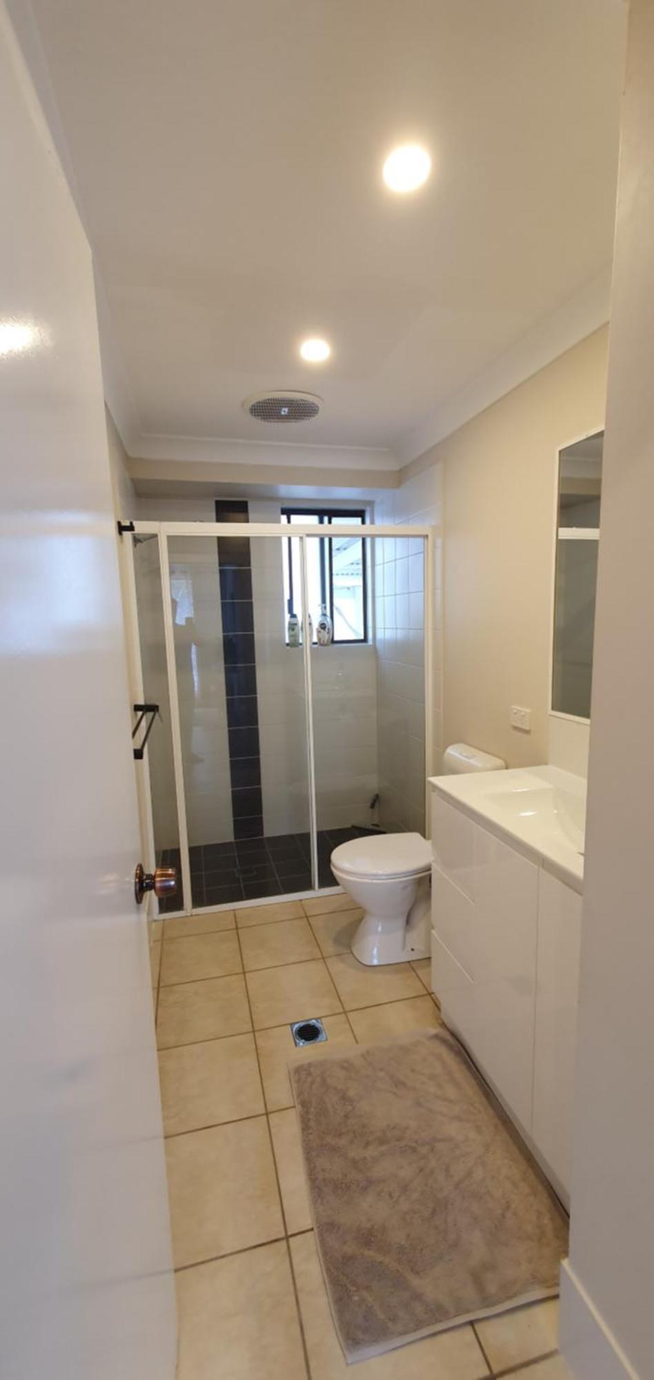 Family Retreat, 1 And Half Kms, Shops, Full * Gold Coast