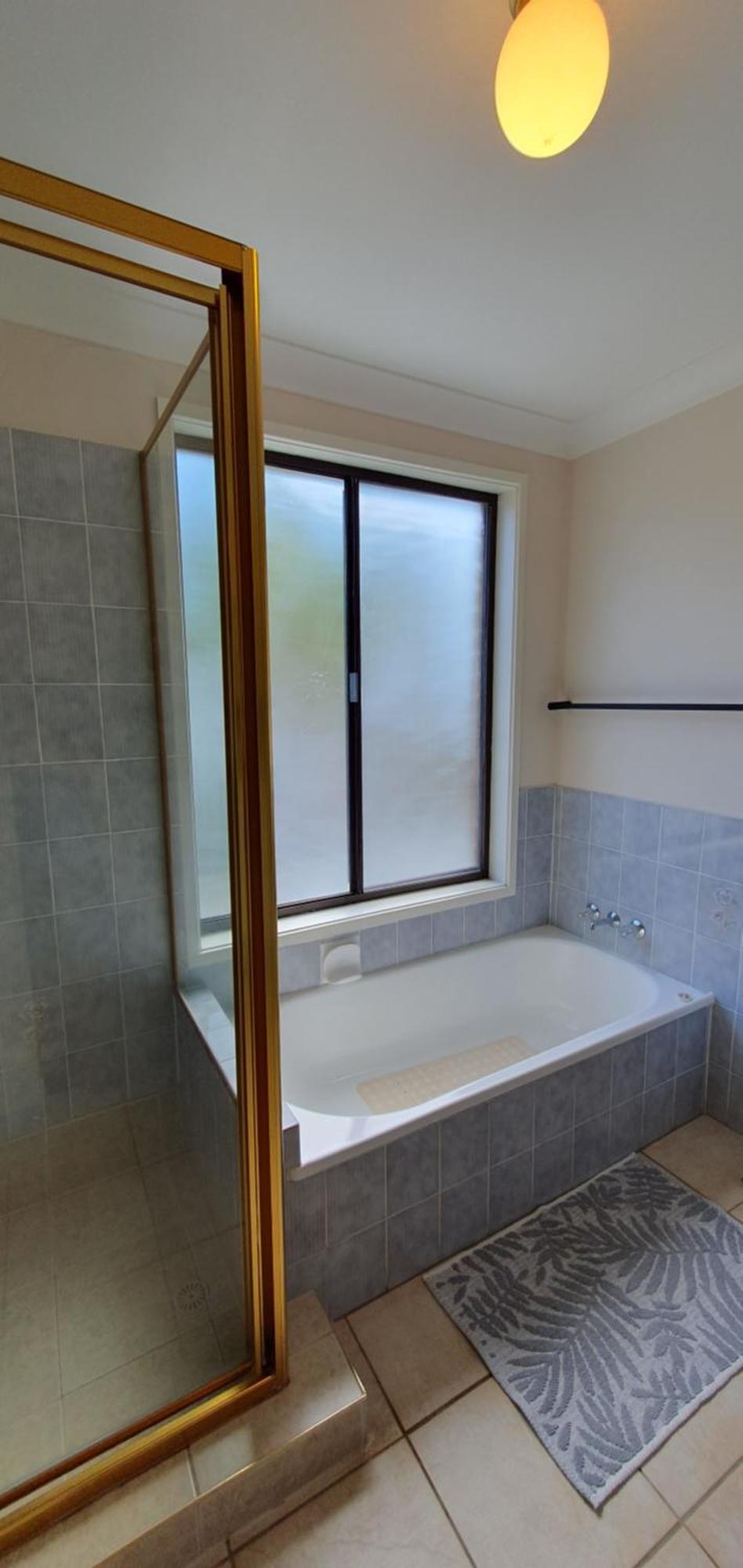 Family Retreat, 1 And Half Kms, Shops, Full Apartment Gold Coast