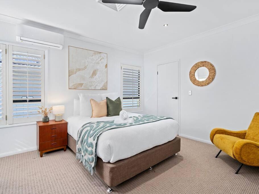 Side Bliss Mermaid Beach, 3bd - Heated Pool Holiday home