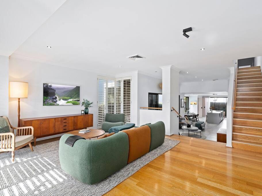 Holiday home Side Bliss Mermaid Beach, 3bd - Heated Pool