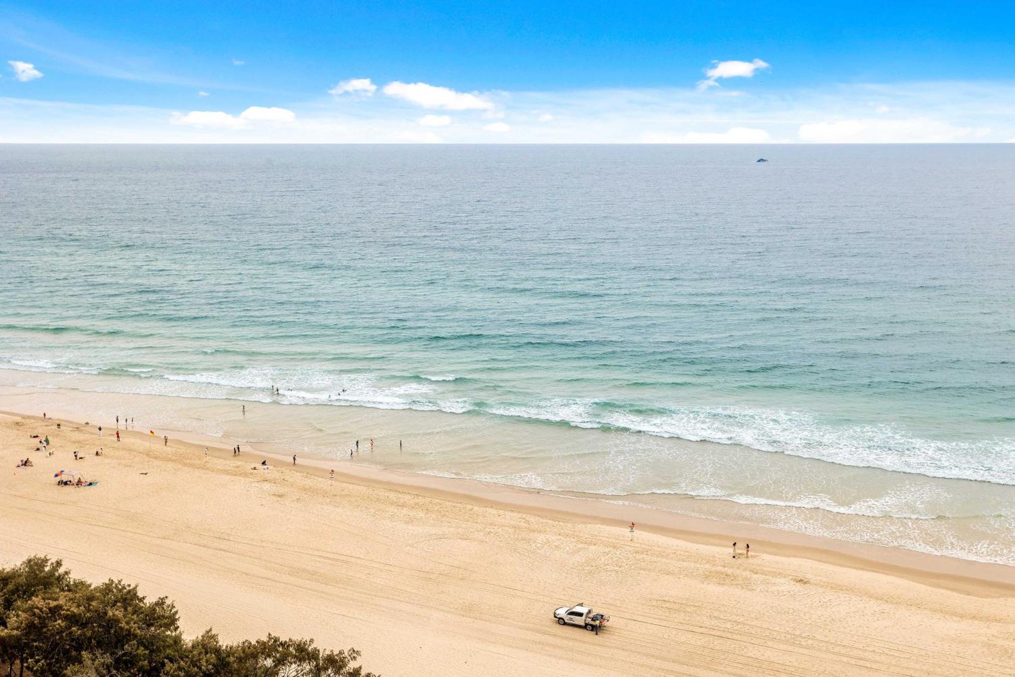 18th Floor Ocean Views At Imperial Surf Apartment *