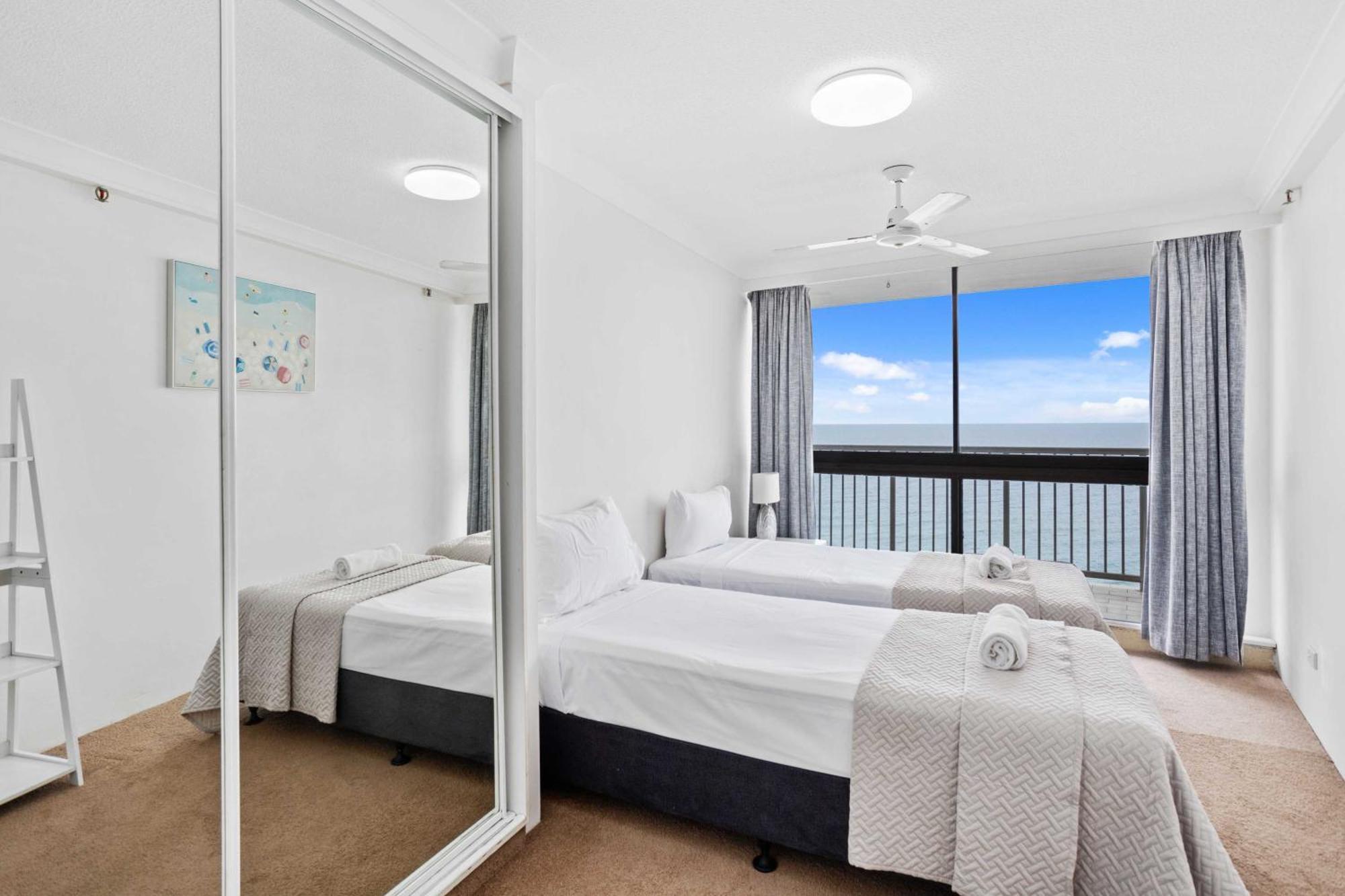 18th Floor Ocean Views At Imperial Surf Surfers Paradise