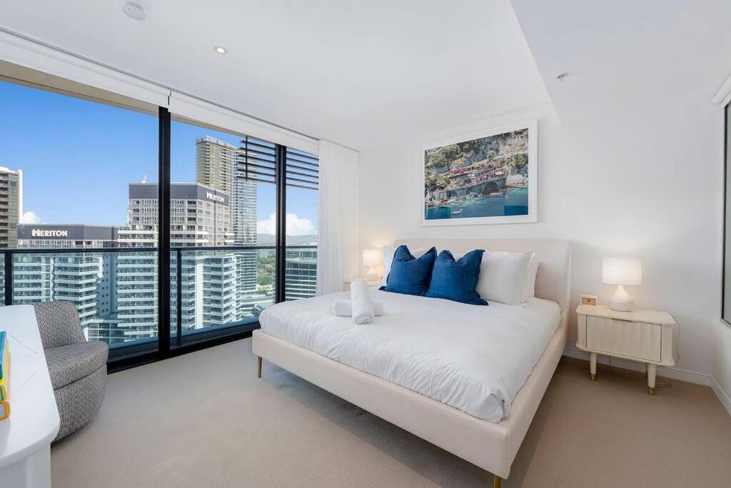 Oracle - In Broadbeach *