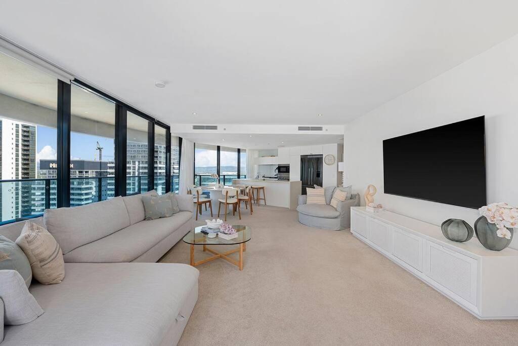Oracle - In Broadbeach * Gold Coast