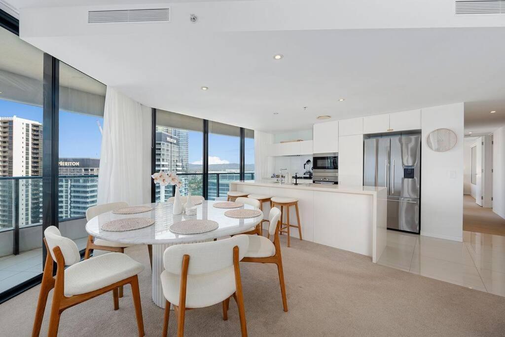 Apartment Oracle - In Broadbeach